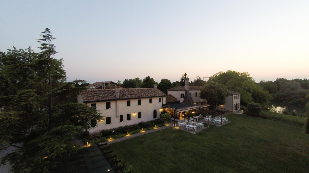 Отель Borgo Ca Dei Sospiri Куарто-д'Альтино Экстерьер фото